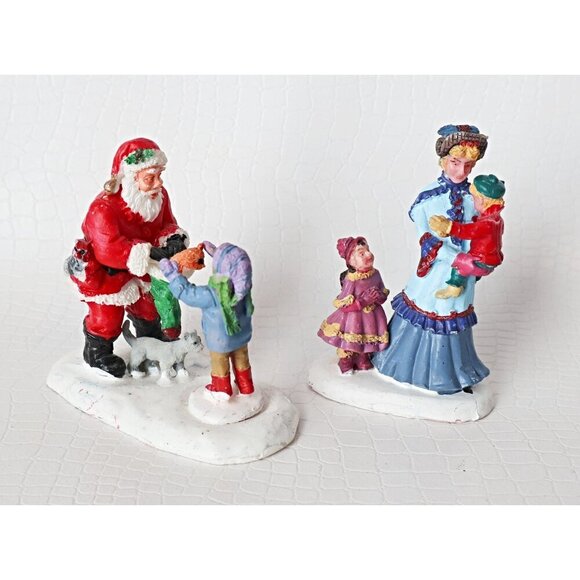 7 Vintage Dept 56 Lemax Christmas Village Figures & Bottle Brush Christmas Tree - Picture 4 of 9